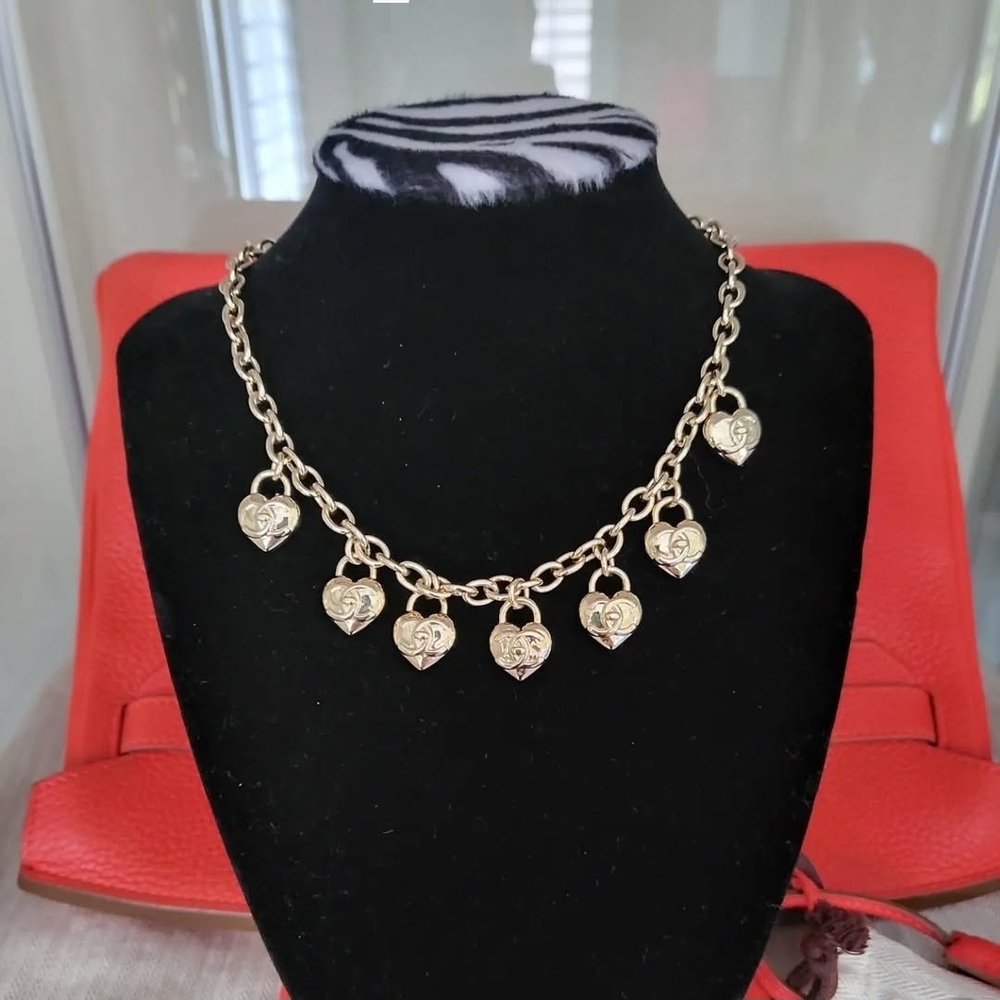 CHANEL Gold Heart Charm Necklace